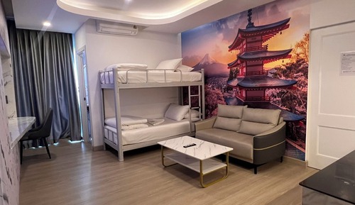 Superior King with Balcony+Twin Suite Newly Renovated