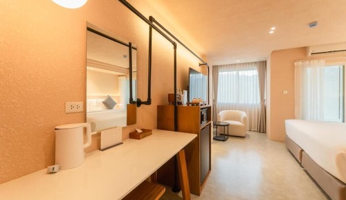 Deluxe Mountain View with Bathtub