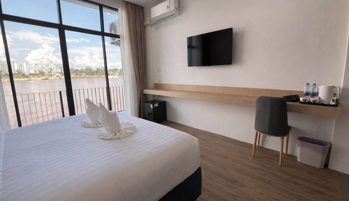 Superior Double Room, River View