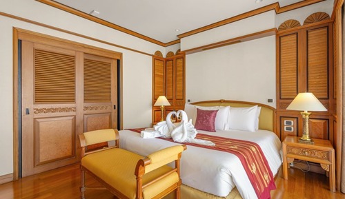 Regency Suite Thai Elegance (2 Bedrooms)