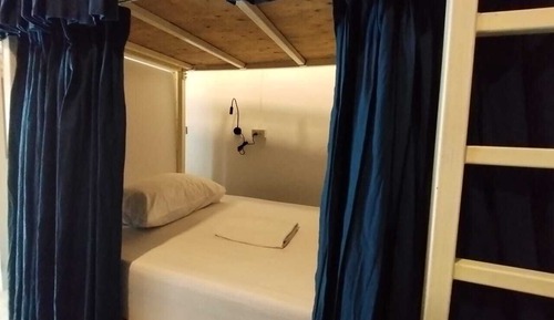 Standard Shared Dormitory, Women only, Non Smoking
