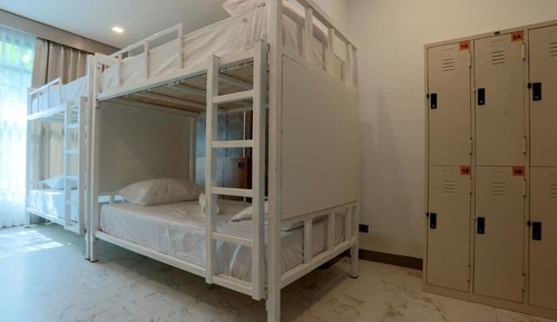 Standard Shared Dormitory, 4 Bedrooms, Non Smoking