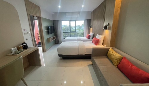 Deluxe Twin Room