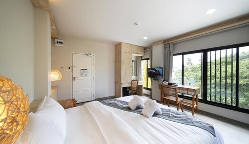 Superior Double Room, Balcony, City View