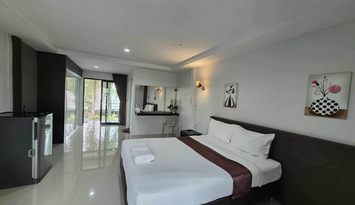 Standard Room, 1 Queen Bed, Non Smoking