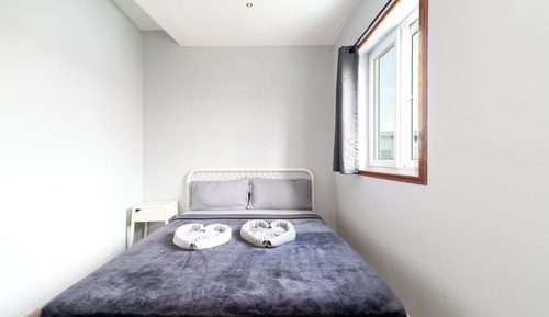 Double Room with Shared Bathroom C2 (Smoking Building)