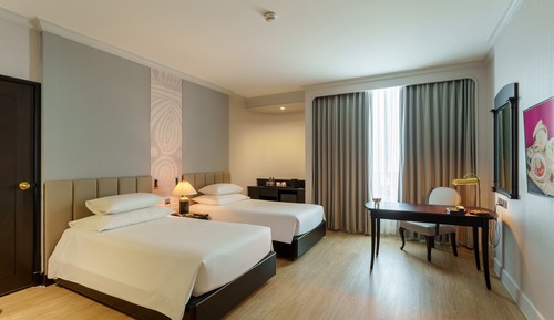 Premier Deluxe Twin Room