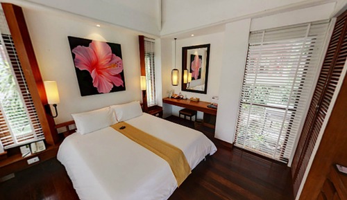 Superior Room, 1 King Bed, Garden View
