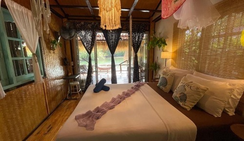 Aircon Bungalow Lagoon View A5