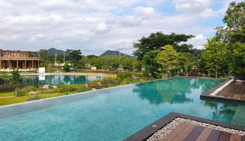 Luxury Studio, 1 King Bed, Private Pool, Hill View