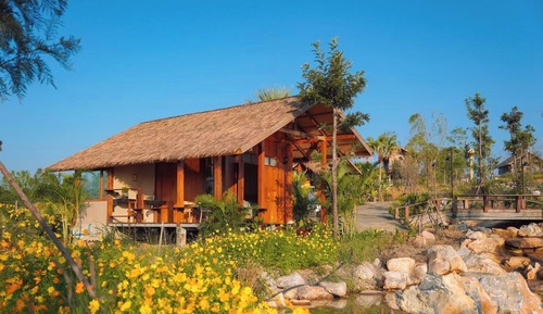 Deluxe Bungalow Garden View