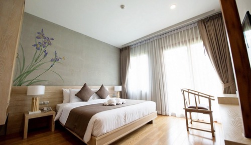 Premier Suite, 1 Double Bed, Balcony, Garden View
