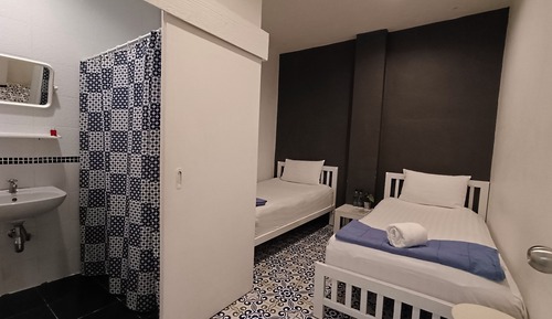 Basic Twin Room