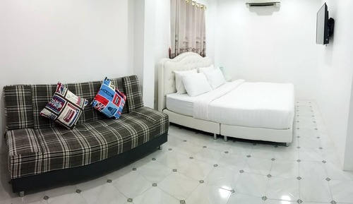 Suite with Pool View