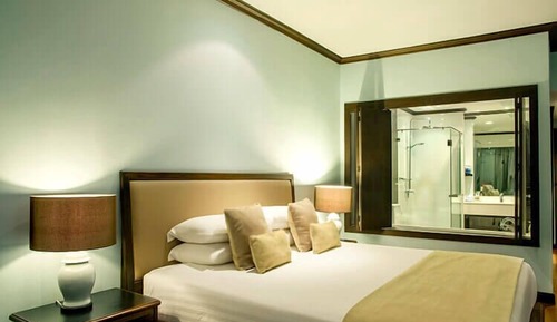 Pool Deluxe Room