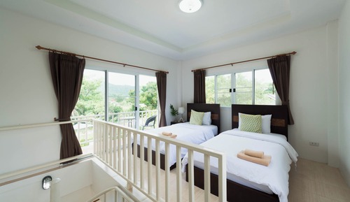 Standard Twin Room
