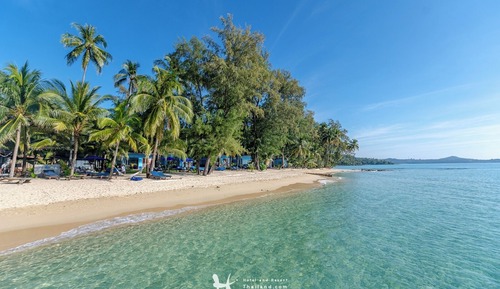 Beach front deluxe with Jacuzzi bathroom