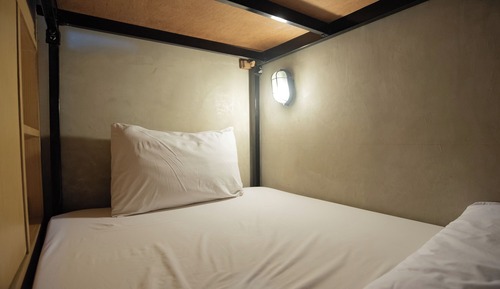 6 Bed Mixed Dorm