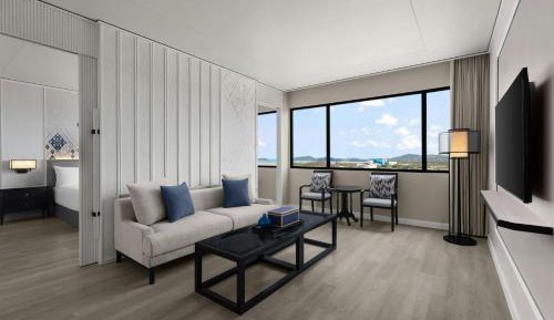 Executive King Suite with City View