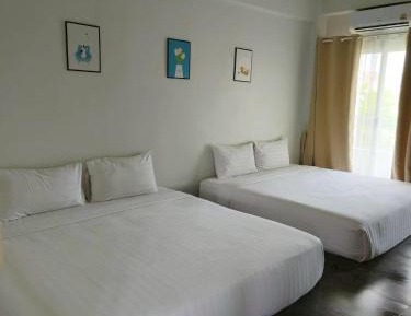 Economy Quadruple Room