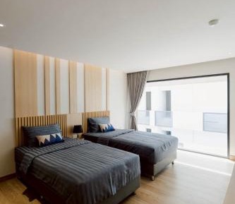 Studio Apartment