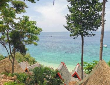Ocean View Hillside Bungalow- Air Conditioning