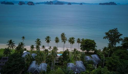 Villa - Beach Front