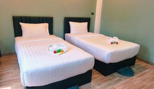 Twin Room with Private Bathroom