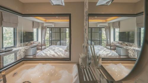Two-Bedroom Suite