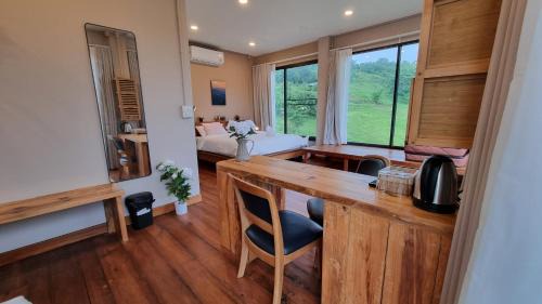 Quadruple Room with Terrace