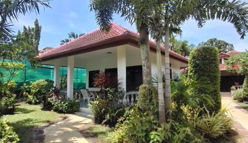 One-Bedroom Bungalow
