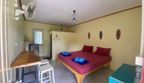 Room #1687374804