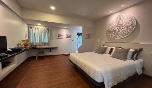 Deluxe Double Room with Balcony