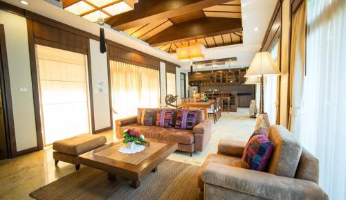 Family Pool Access Suite Villa King Bed