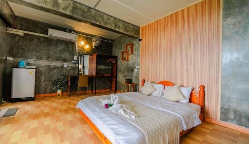 Double Room with Mountain View