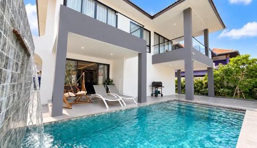 Villa with Private Pool