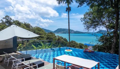 Villa with Sea View