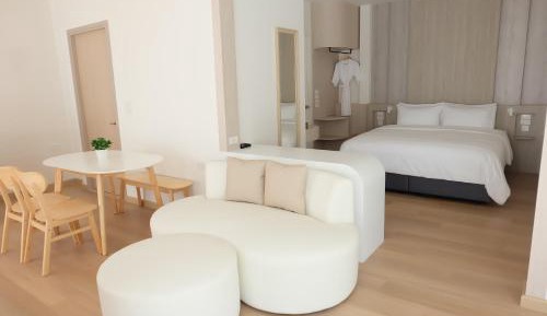 Double Room with Pool View