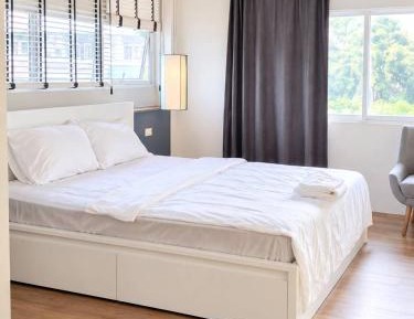 Standard King Room