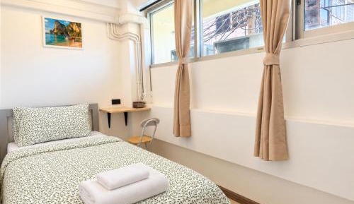 Deluxe Single Room