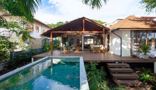 Villa - Beach Front