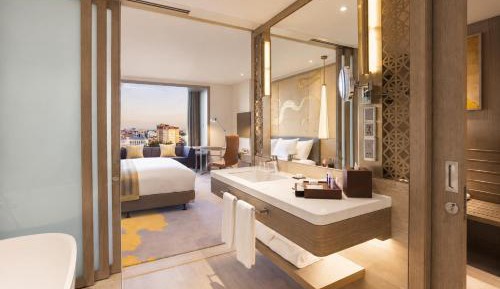 Standard Twin Room with Pool View