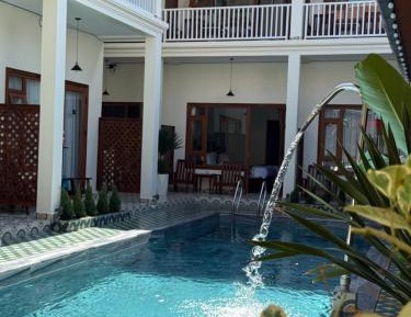 Twin Room with Pool View
