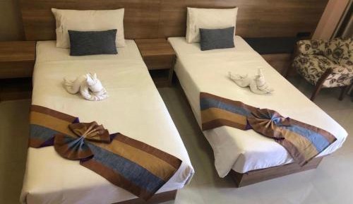 Standard Twin Room