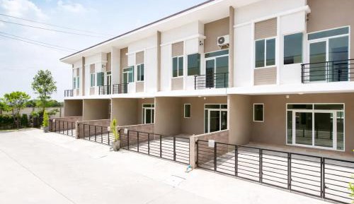 Three-Bedroom Vacation Home 