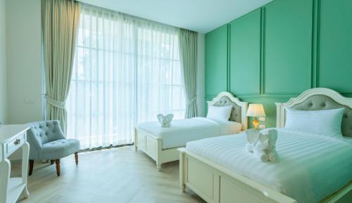 Standard Twin Room