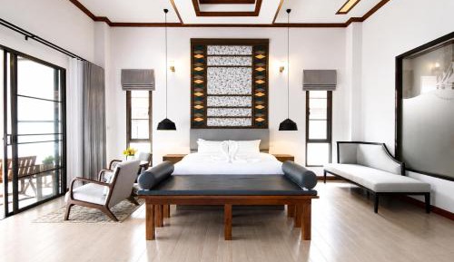 King Room with Mountain View