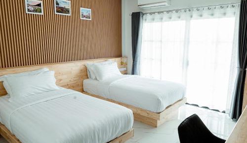Twin Room with Balcony