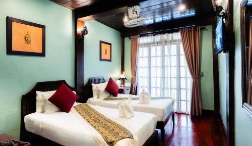 Deluxe Twin Bed Balcony River view