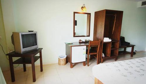 Standard Twin Room with Garden View